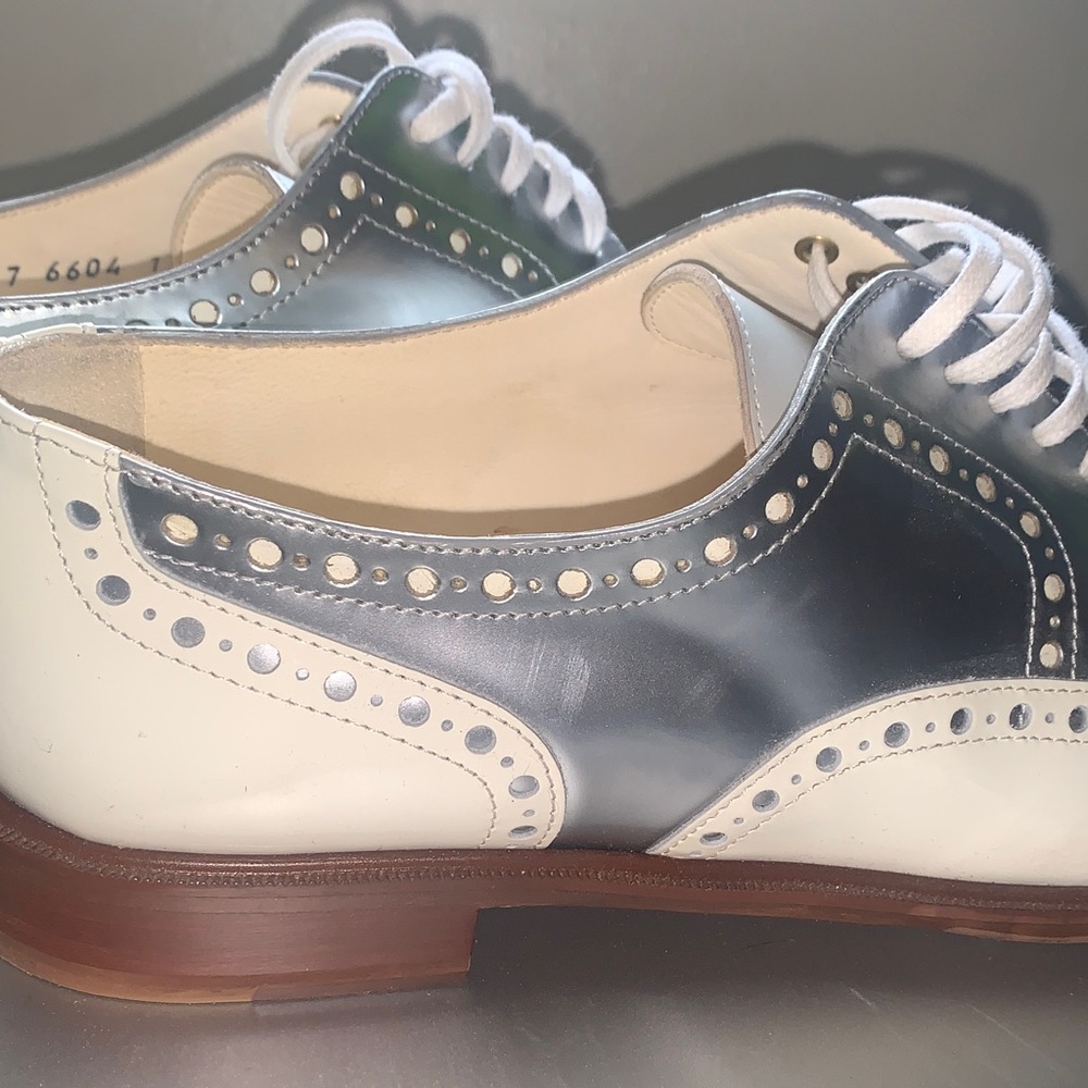 Robert Clergerie Cream and Gray Leather Loafers - Picture 7 of 8